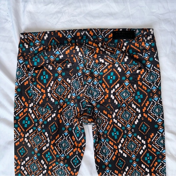 Celebrity‎ Pink Jeans Geometric Patterned Pants - Picture 5 of 7